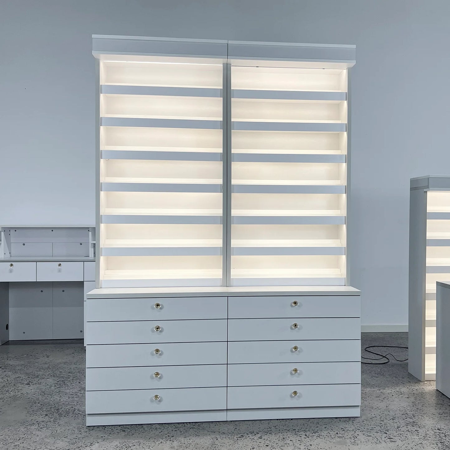 Polish Center Cabinet 32/64/96"